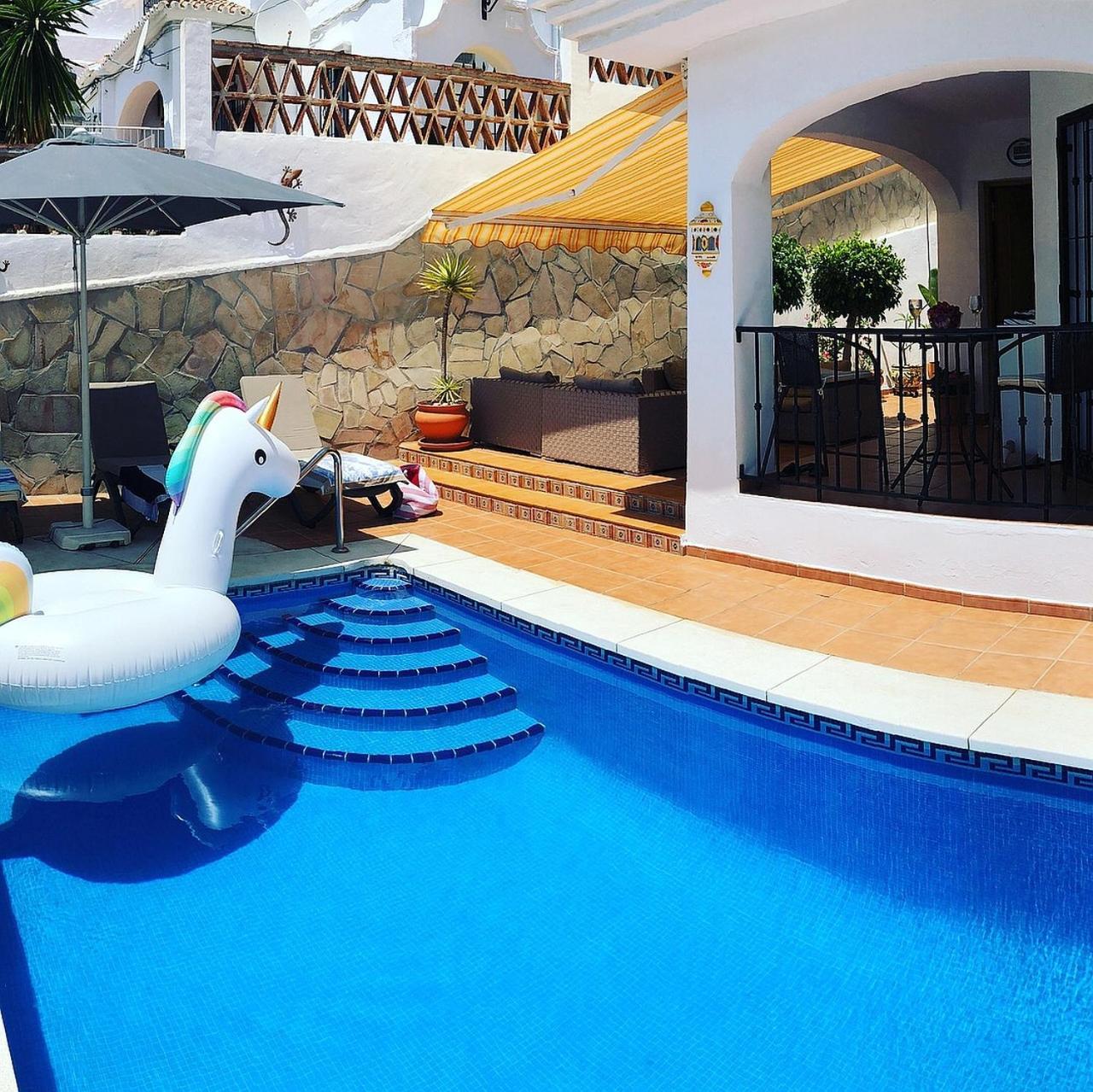 Marina Bella 1F Menyber Apartment เนร์คา ภายนอก รูปภาพ