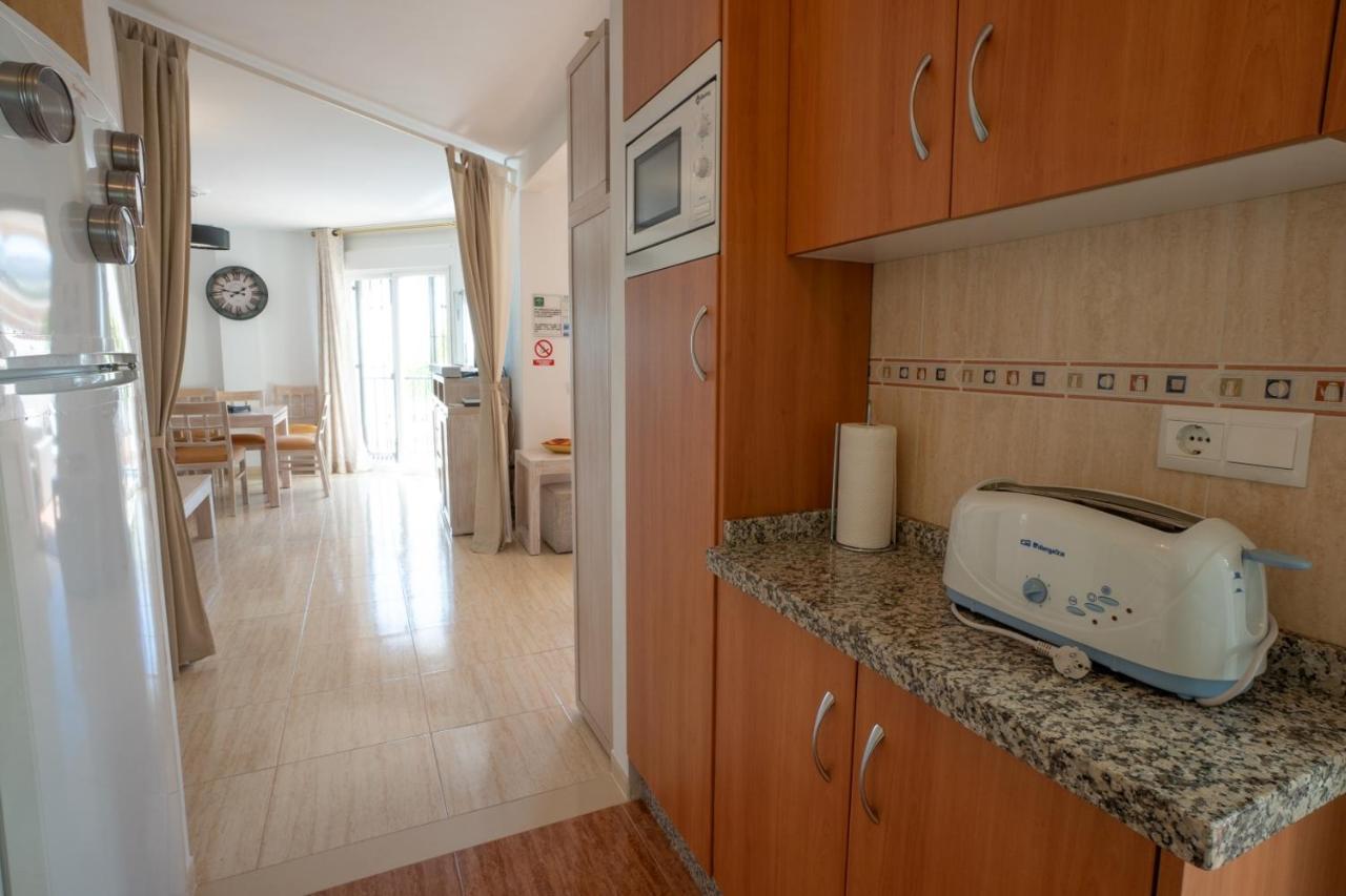 Marina Bella 1F Menyber Apartment เนร์คา ภายนอก รูปภาพ