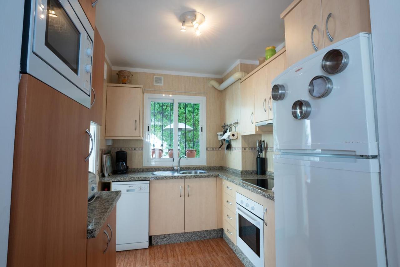 Marina Bella 1F Menyber Apartment เนร์คา ภายนอก รูปภาพ